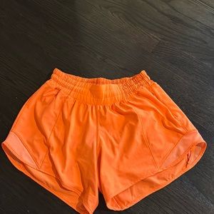 Lululemon hottie hot high-rise 4 inch